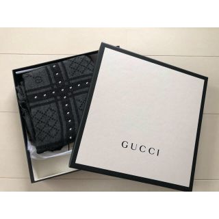 グッチ(Gucci)の【ラッキー様専用】GUCCI 薄手　メタルスタッツストール(マフラー/ショール)