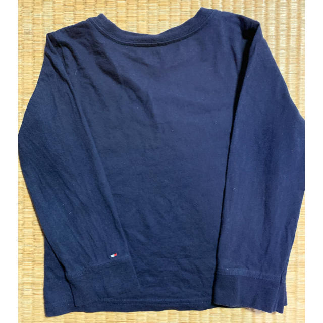 TOMMY HILFIGER(トミーヒルフィガー)のトミーヒルフィガー　ロングTシャツ キッズ/ベビー/マタニティのキッズ服男の子用(90cm~)(Tシャツ/カットソー)の商品写真