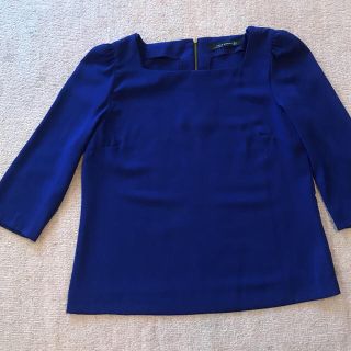 ザラ(ZARA)のザラ　ロイヤルブルーカットソーM〜L美品(カットソー(長袖/七分))