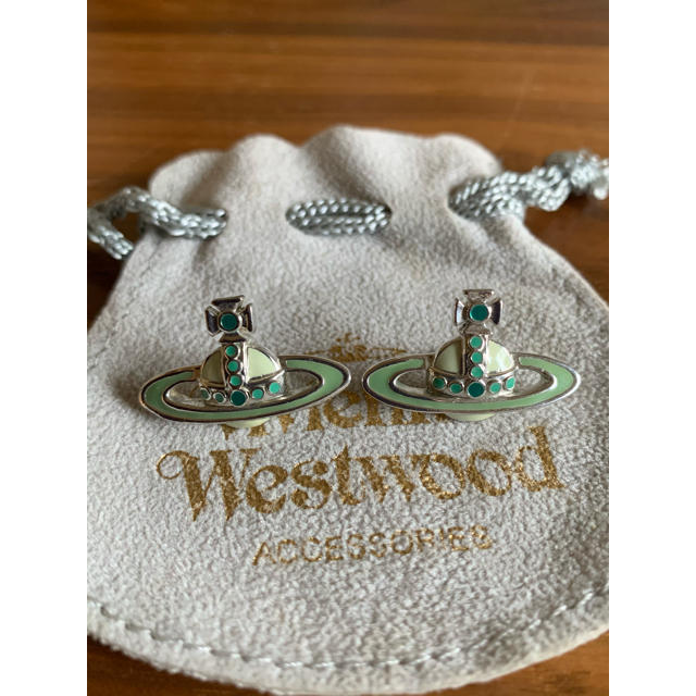 Vivienne Westwood(ヴィヴィアンウエストウッド)のVivienne Westwood オーブピアス キャッチなし レディースのアクセサリー(ピアス)の商品写真