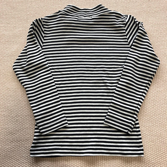 美品！　黒×白　ボーダー柄　ショートネック　ロンT 120㎝ キッズ/ベビー/マタニティのキッズ服女の子用(90cm~)(Tシャツ/カットソー)の商品写真