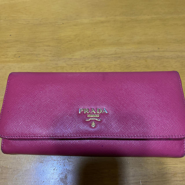 PRADA(プラダ)のPRADA 長財布 ピンク レディースのファッション小物(財布)の商品写真