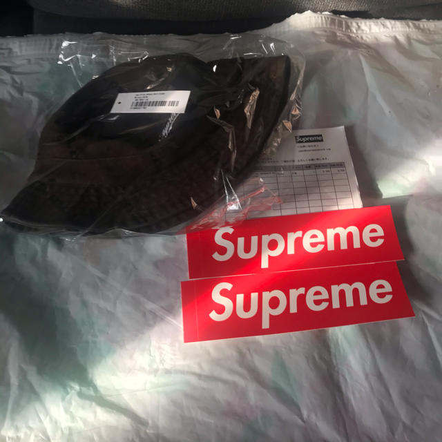 Supreme(シュプリーム)のLogo Stripe Jacquard Denim Crusher メンズの帽子(ハット)の商品写真