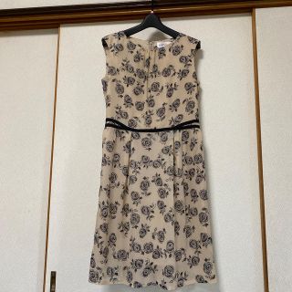 ハナエモリ(HANAE MORI)のお値下げ☺️ハナエ　モリ　ドレス(ひざ丈ワンピース)