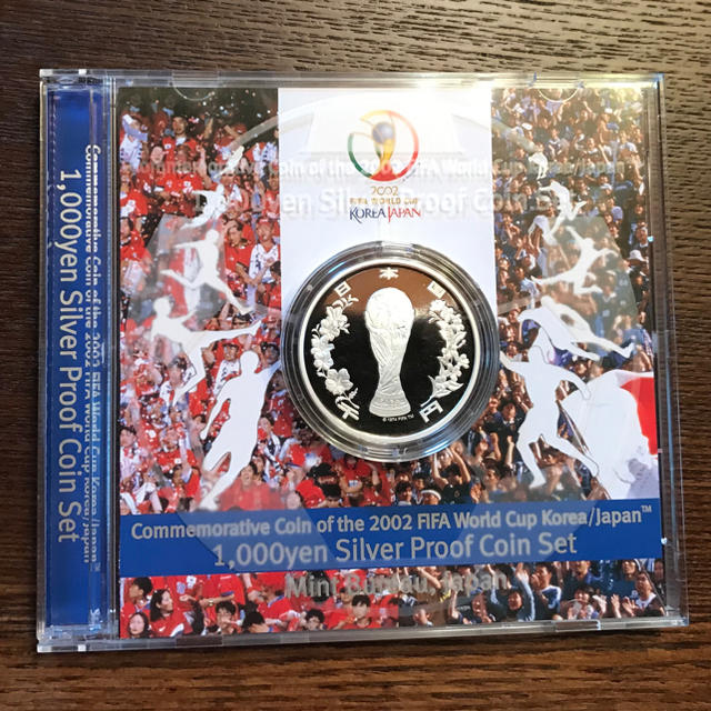 新品　2002FIFAワールドカップ記念 1000円硬貨 エンタメ/ホビーの美術品/アンティーク(貨幣)の商品写真