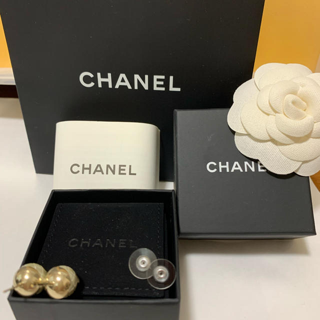 CHANEL(シャネル)のCHANEL シャネル　ピアス レディースのアクセサリー(ピアス)の商品写真