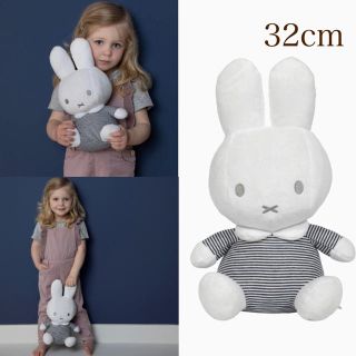 【入荷】miffyミッフィーぬいぐるみ　紺ボーダー(ぬいぐるみ)