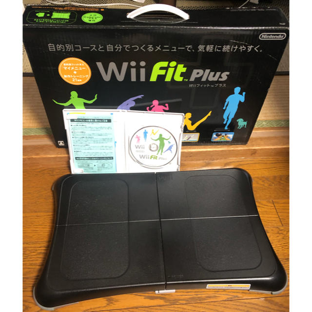 Wii Fit plus バランスwiiボード（黒）/ ソフトの通販 by daisy's shop ...