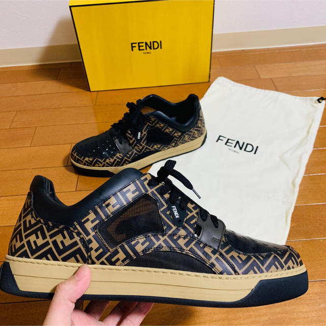 FENDI - FENDI スニーカーの通販 by K's shop｜フェンディならラクマ