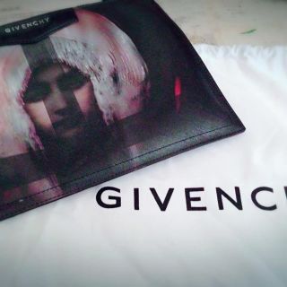 ジバンシィ(GIVENCHY)のGIVENCHY クラッチバッグ(クラッチバッグ)