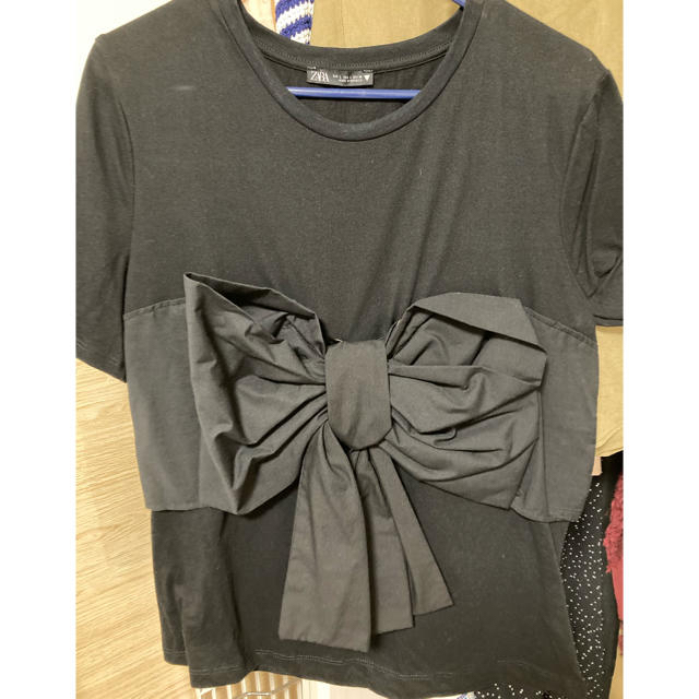 ZARA(ザラ)のZARA Tシャツ　リボン付 レディースのトップス(Tシャツ(半袖/袖なし))の商品写真