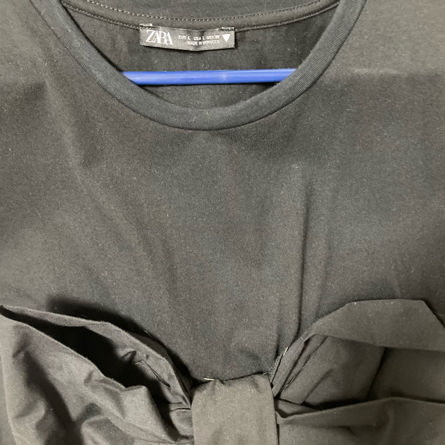 ZARA(ザラ)のZARA Tシャツ　リボン付 レディースのトップス(Tシャツ(半袖/袖なし))の商品写真