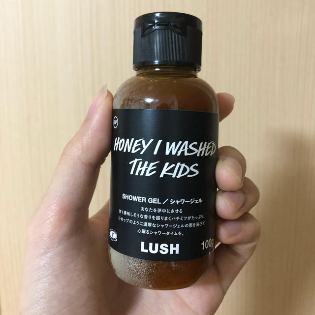 LUSH(ラッシュ)のLUSH みつばちマーチ シャワージェル ※編集中※ コスメ/美容のボディケア(ボディソープ/石鹸)の商品写真