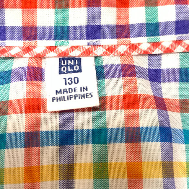 UNIQLO(ユニクロ)のチェックシャツ　130 キッズ/ベビー/マタニティのキッズ服男の子用(90cm~)(ブラウス)の商品写真