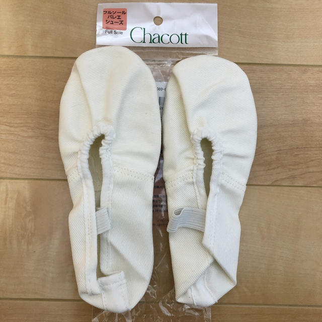 CHACOTT(チャコット)のan様専用ページです。シューズ白　22センチ レディースの靴/シューズ(バレエシューズ)の商品写真