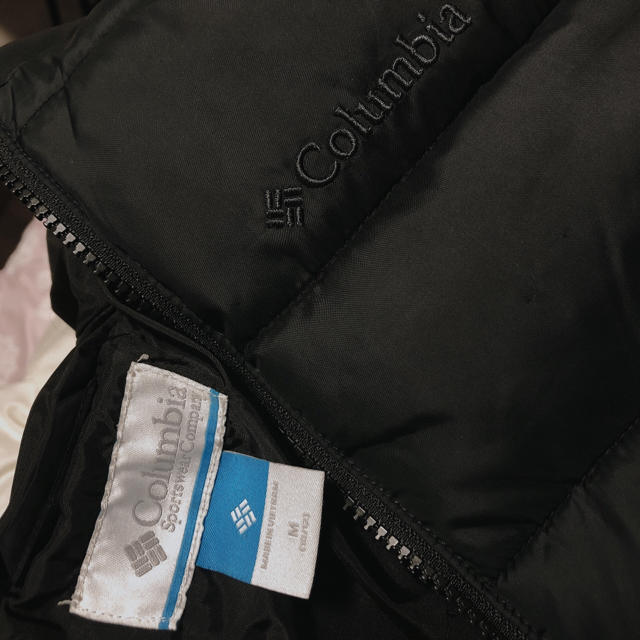 Columbia(コロンビア)のコロンビア　フード付き ダウンジャケット キッズ/ベビー/マタニティのキッズ服男の子用(90cm~)(ジャケット/上着)の商品写真