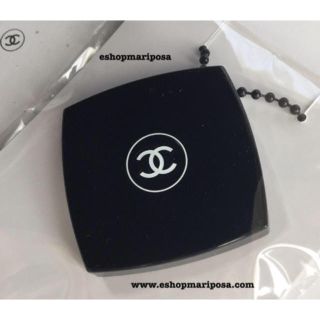 シャネル(CHANEL)のシャネルミニミラーチャーム  黒 携帯に便利 キーホルダー、バッグチャームに(キーホルダー)