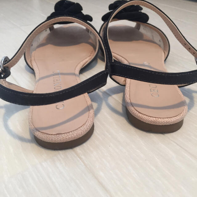 CECCONELLO フラットサンダル レディースの靴/シューズ(サンダル)の商品写真