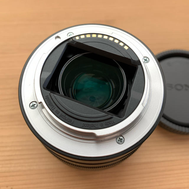 SONY(ソニー)のSony sel28f20 28mm f2.0 Eマウント スマホ/家電/カメラのカメラ(レンズ(単焦点))の商品写真