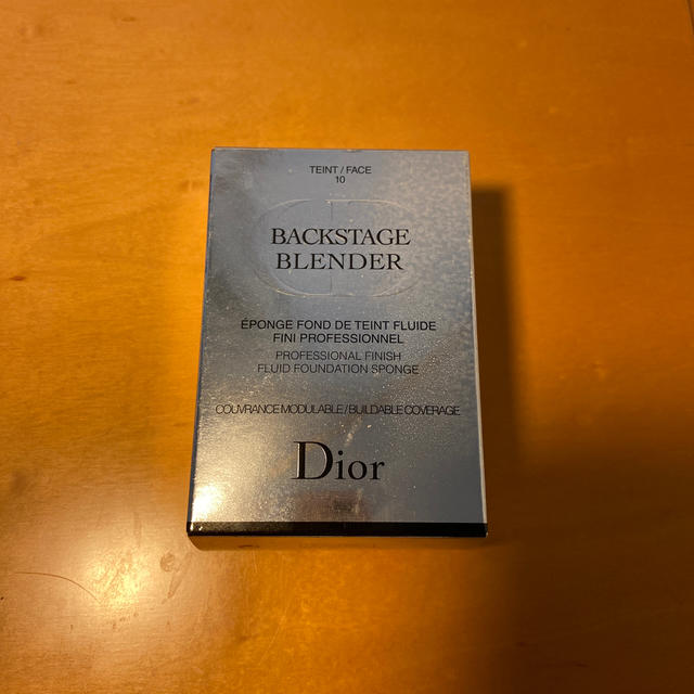 Dior(ディオール)のDior パフ コスメ/美容のメイク道具/ケアグッズ(パフ・スポンジ)の商品写真