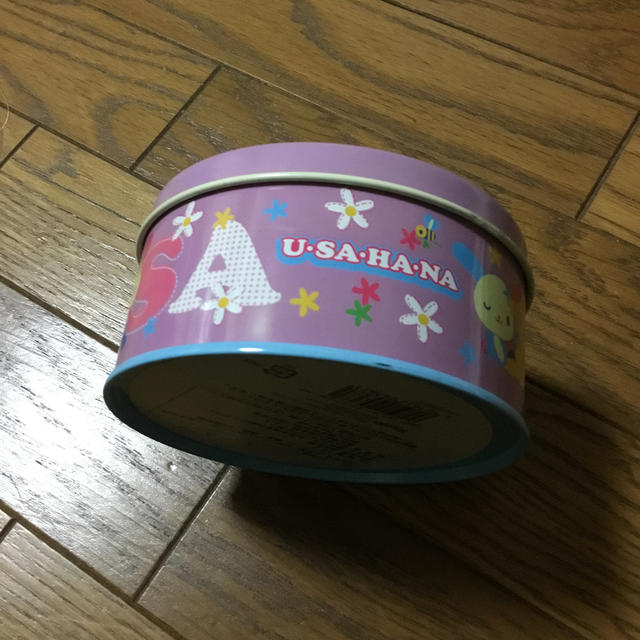 サンリオ ウサハナ お菓子缶