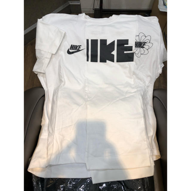 sacai(サカイ)のsacai Nike tシャツ　XL メンズのトップス(Tシャツ/カットソー(半袖/袖なし))の商品写真