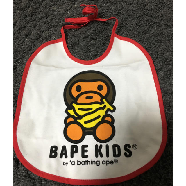 A BATHING APE(アベイシングエイプ)のaym様専用BAPE KIDS スタイ キッズ/ベビー/マタニティのこども用ファッション小物(ベビースタイ/よだれかけ)の商品写真