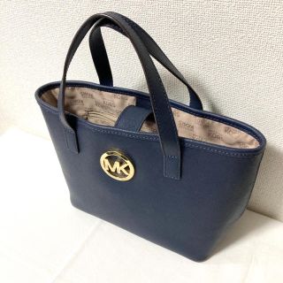 マイケルコース(Michael Kors)のマイケルコース　ハンドバッグ　ネイビー(ハンドバッグ)