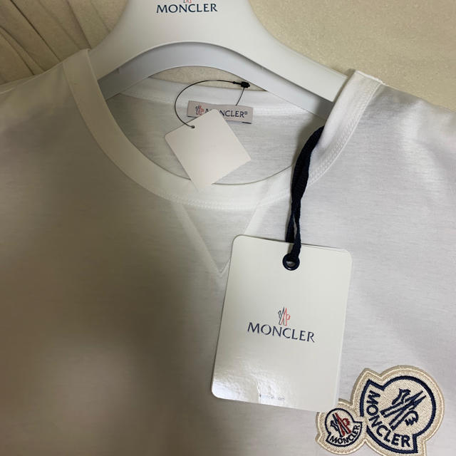 MONCLER(モンクレール)の値下げ　MONCLER Tシャツ　Wロゴ　新品　本物 メンズのトップス(Tシャツ/カットソー(半袖/袖なし))の商品写真