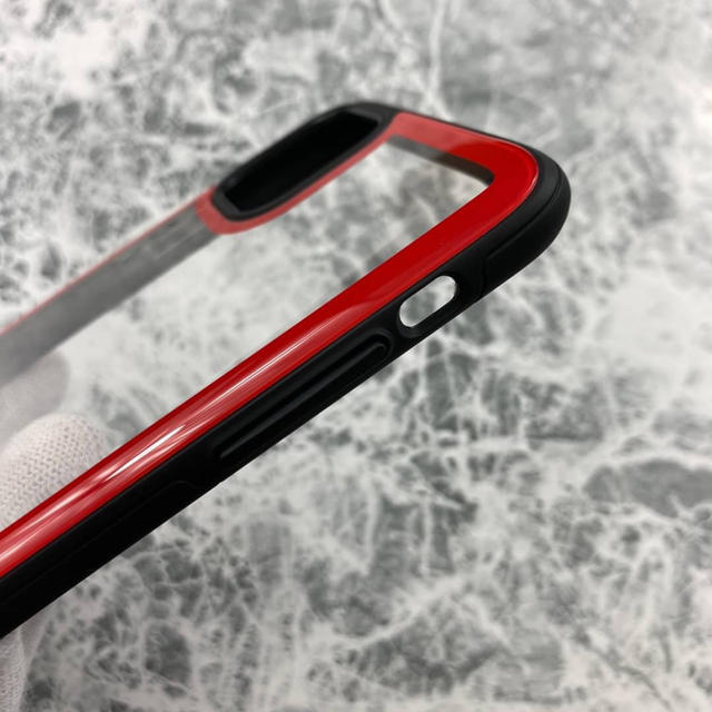 新品　未使用　iPhone 11 pro Max クリアケース スマホケース 赤 スマホ/家電/カメラのスマホアクセサリー(iPhoneケース)の商品写真