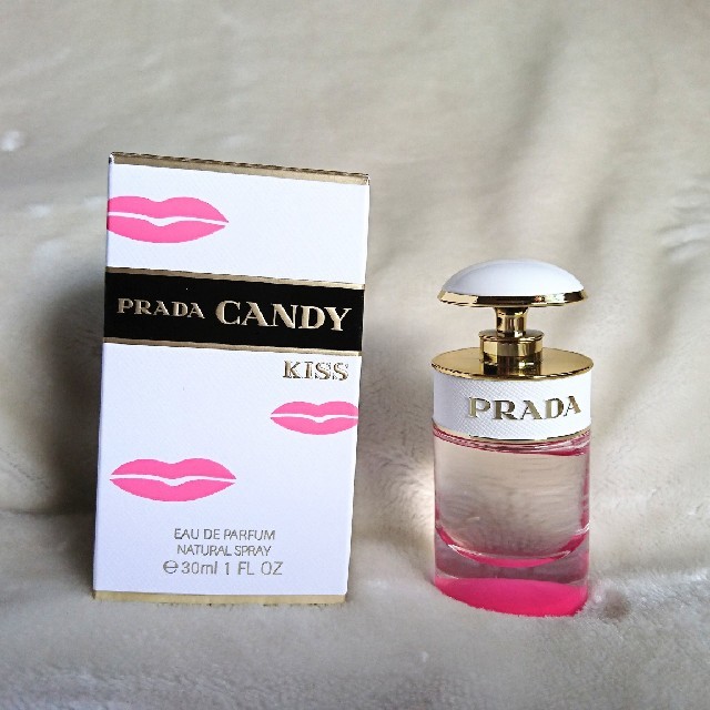 PRADA(プラダ)のプラダ キャンディ キス オーデパルファム 30ml コスメ/美容の香水(ユニセックス)の商品写真