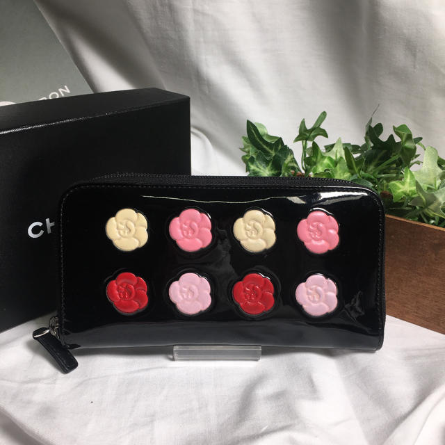 美品✨CHANEL メイクパレット　ラウンドファスナー　長財布