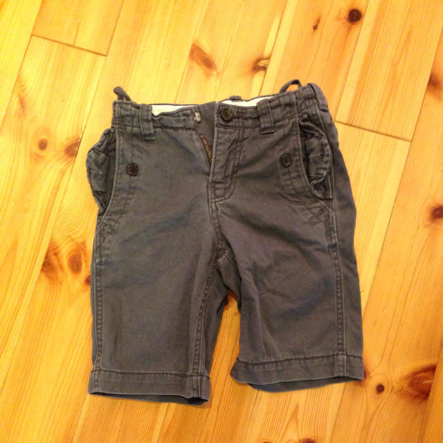 GAP(ギャップ)のGAPハーフパンツ120♪ キッズ/ベビー/マタニティのキッズ服男の子用(90cm~)(その他)の商品写真