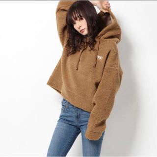 ゲス(GUESS)のGUESS ゲス パーカー キャメル(パーカー)