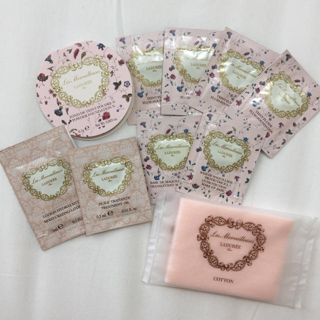 Les Merveilleuses LADUREE(レメルヴェイユーズラデュレ)のLADUREE トライアルセット コスメ/美容のキット/セット(サンプル/トライアルキット)の商品写真