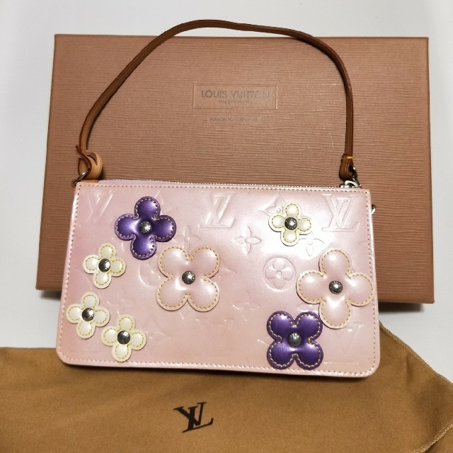 ルイヴィトン　ヴェルニ　フラワーレキシントン　LOUIS VUITTON　ピンク