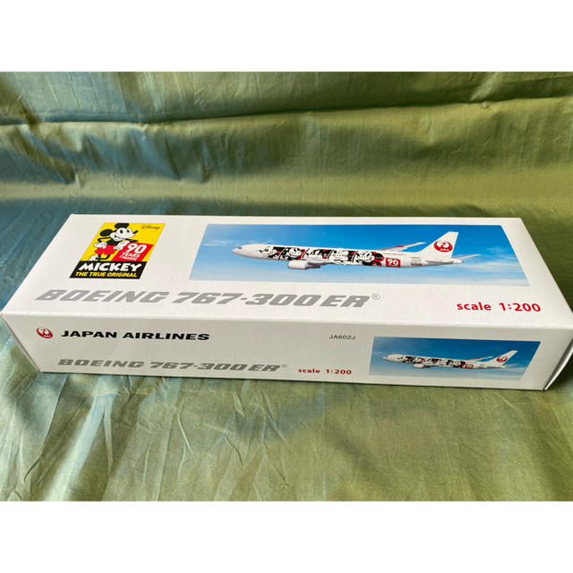 JAL(日本航空)(ジャル(ニホンコウクウ))のJAL ミッキーマウス 90周年デザインモデル 1/200 エンタメ/ホビーのテーブルゲーム/ホビー(航空機)の商品写真