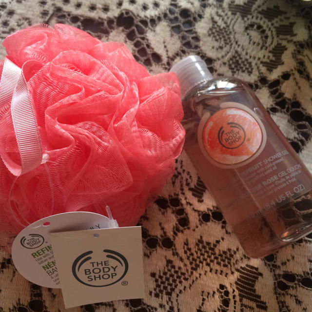 THE BODY SHOP(ザボディショップ)のバスセット♡250ml コスメ/美容のボディケア(ボディソープ/石鹸)の商品写真