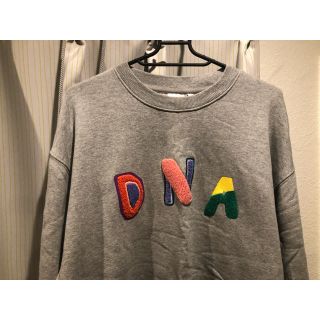 BTS着用 DNAスウェット