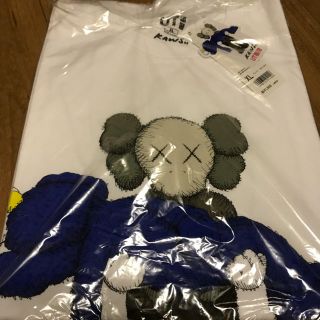 カウズ UNIQLO KAWS ユニクロ カウズ  Tシャツ　XLサイズ(Tシャツ/カットソー(半袖/袖なし))