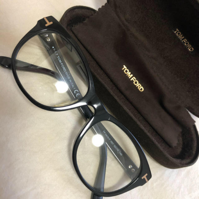 TOM FORD(トムフォード)の美品♡トムフォード♡メガネ レディースのファッション小物(サングラス/メガネ)の商品写真