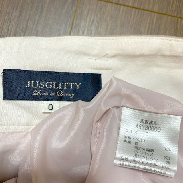 JUSGLITTY(ジャスグリッティー)のJSGRLITTY☆タイトスカート☆薄ピンク レディースのスカート(ひざ丈スカート)の商品写真