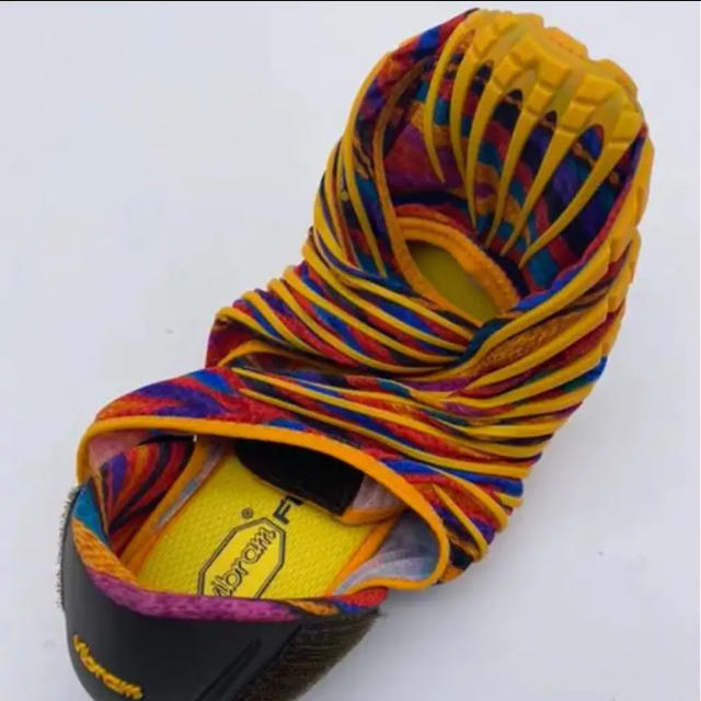 安心発送】 今期新品未使用 Vibram ビブラム 低反発サンダル 26400円
