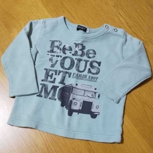 BeBe(ベベ)のBeBe 長袖トレーナー 90cm 車 バス キッズ/ベビー/マタニティのキッズ服男の子用(90cm~)(Tシャツ/カットソー)の商品写真