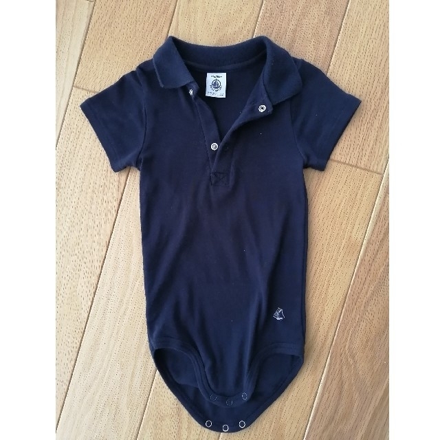 PETIT BATEAU(プチバトー)の美品　PETIT BATEAU　半袖ポロロンパース　24m/86cm キッズ/ベビー/マタニティのベビー服(~85cm)(ロンパース)の商品写真