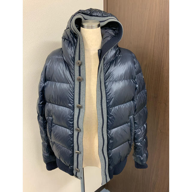 MONCLER(モンクレール)の買得！になってます！モンクレール　ダウンジャケット！早い者勝ち！早い者勝ち！ メンズのジャケット/アウター(ダウンジャケット)の商品写真