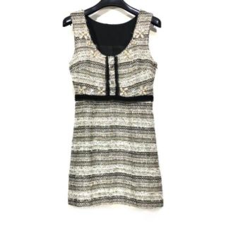 チェスティ Chesty ワンピース シルバー 銀色系 の通販 点 チェスティのレディースを買うならラクマ チェスティ Chesty ワンピース シルバー 銀色系 の通販 点 チェスティのレディースを買うならラクマ