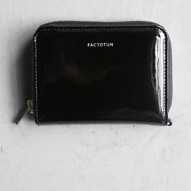 ファッション小物【MB×FACTOTUM】別注エナメルミニウォレット