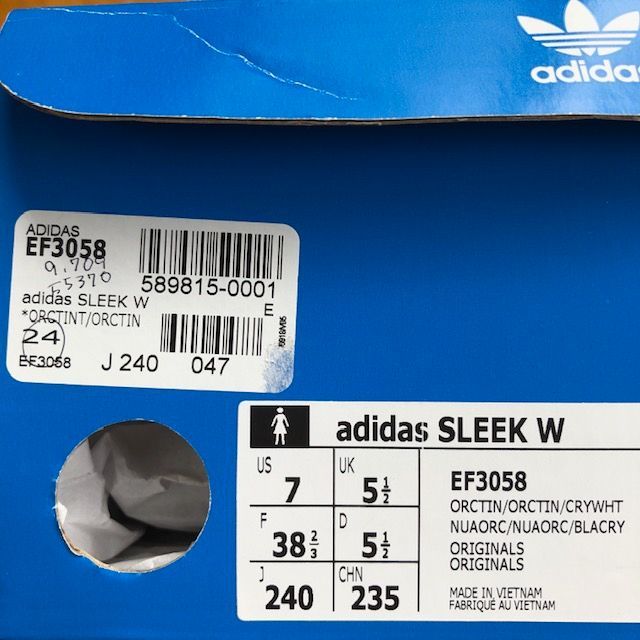 adidas(アディダス)の【値下げしました】adidas レディススニーカー24cmアディダススリークW レディースの靴/シューズ(スニーカー)の商品写真