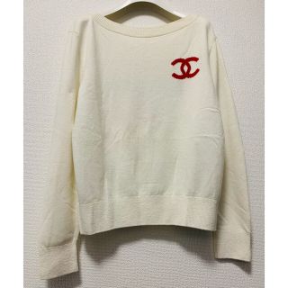 シャネル(CHANEL)の新品　大人気　CHANEL  クルーズ 　ホワイト　レッド　白　赤　カシミア　(ニット/セーター)